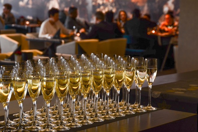 WineGlassesRestaurant