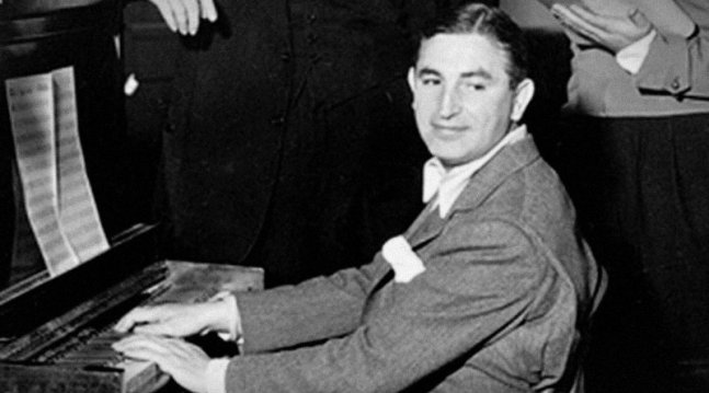HarryAtPiano
