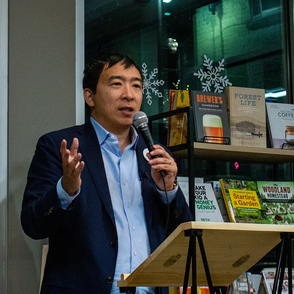 Andrew_Yang_Bookstore