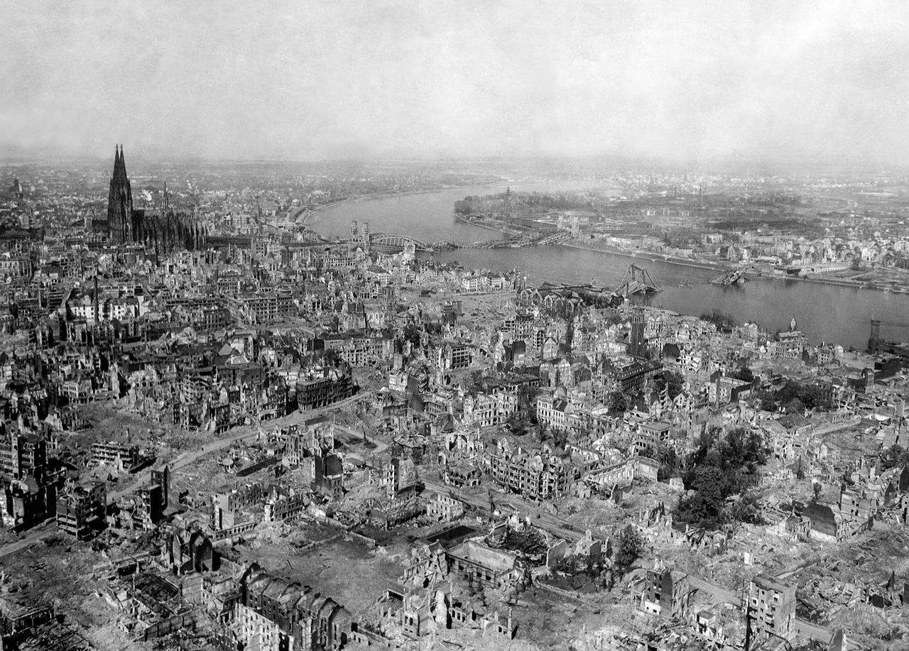 Cologne_Bombed_WWII