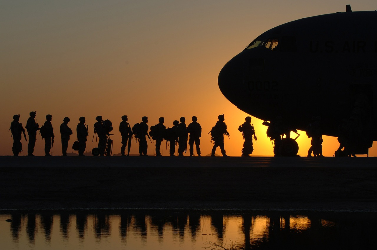 Soldiers_Sunrise_747