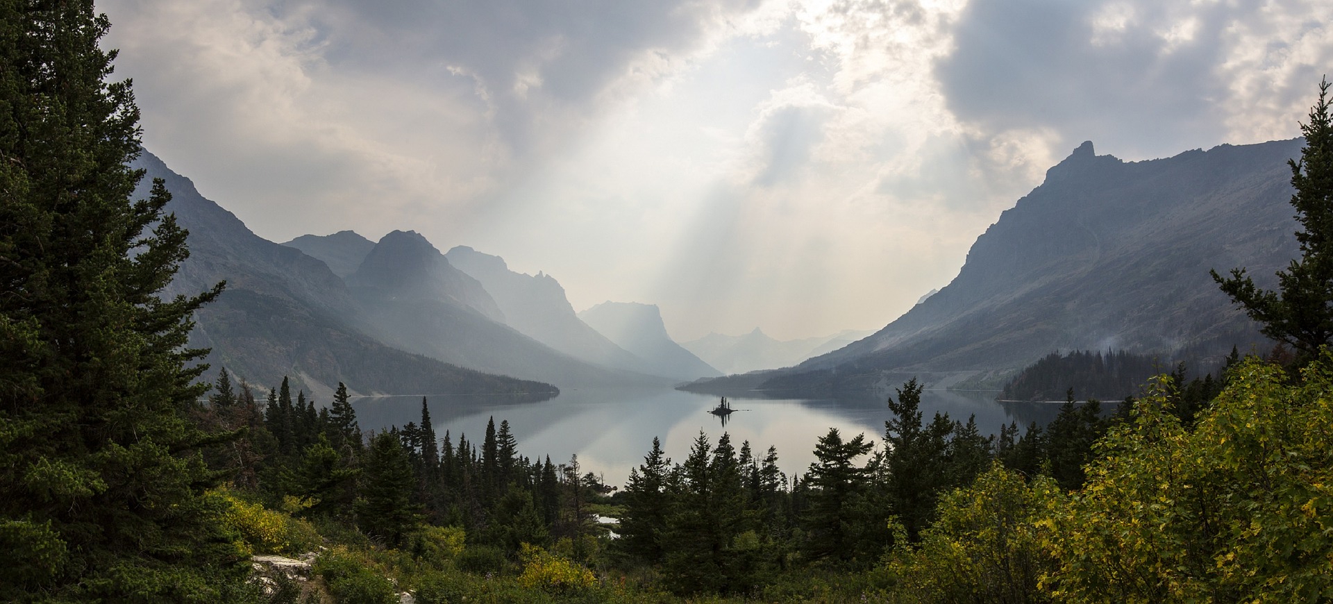 landscape-1117910_1920